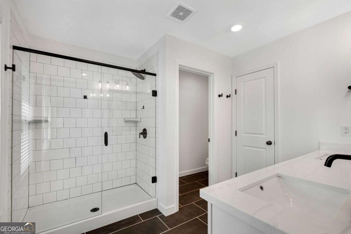 1251 Willamette Way Property Photo 19