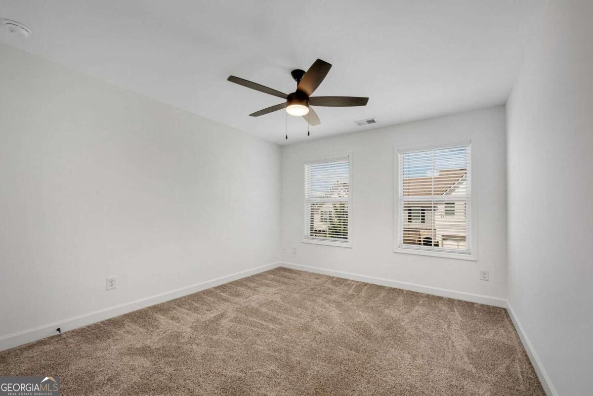 1251 Willamette Way Property Photo 24