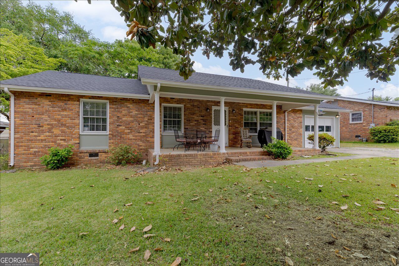411 Arrowhead Trail Property Photo 4