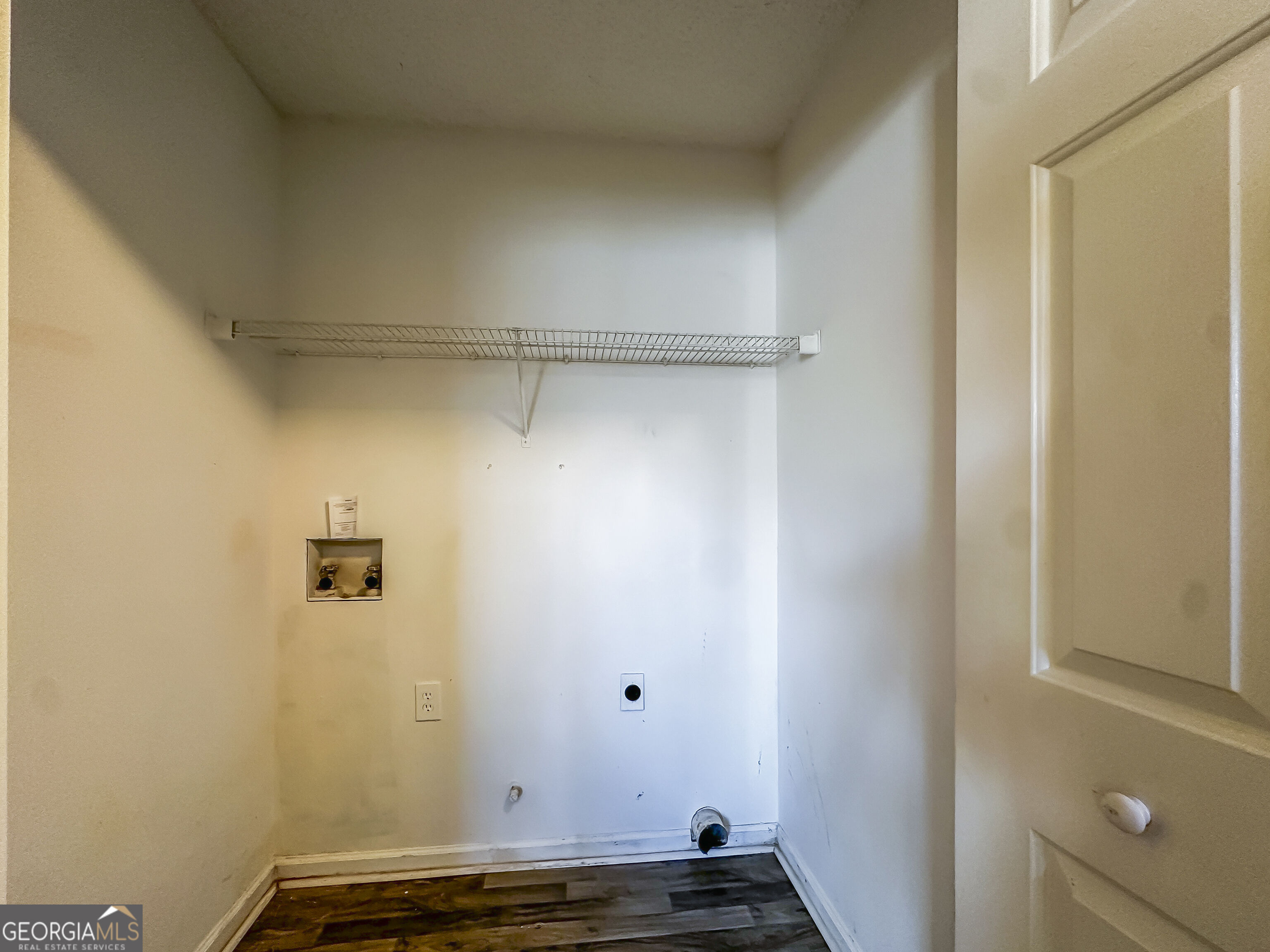 5724 Rex Mill Creek Property Photo 7