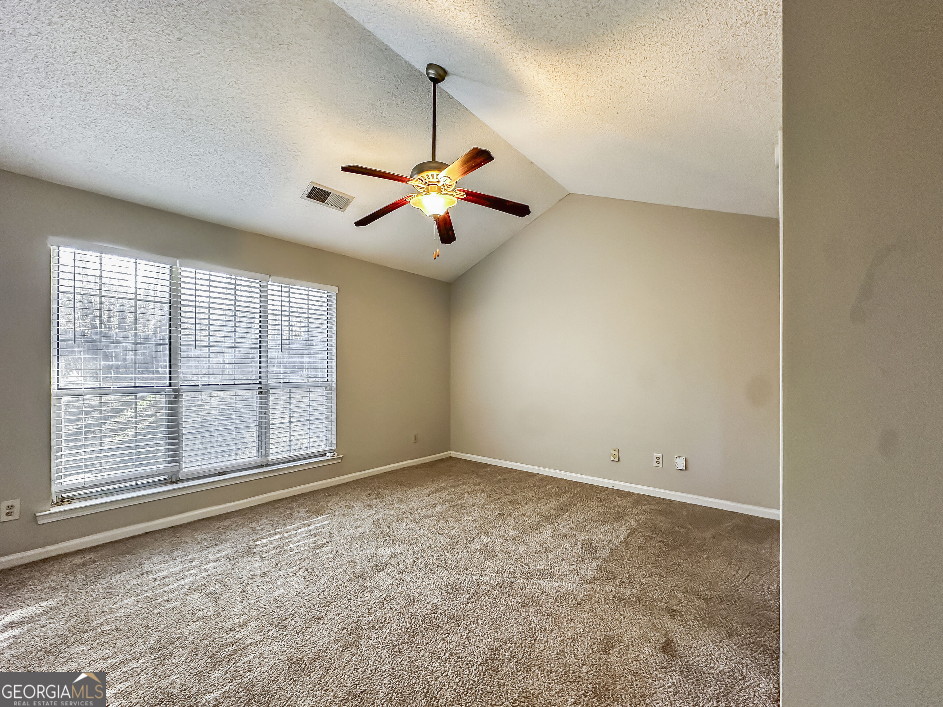 5724 Rex Mill Creek Property Photo 8