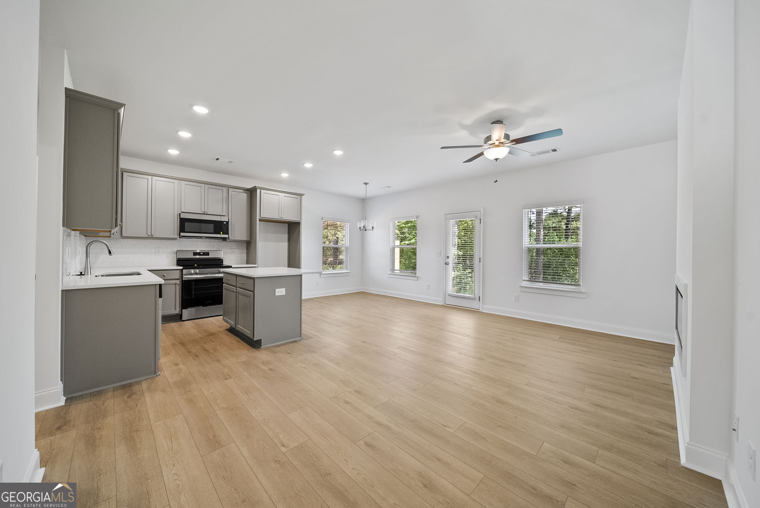 165 Mill Center Boulevard # 216 Property Photo 12