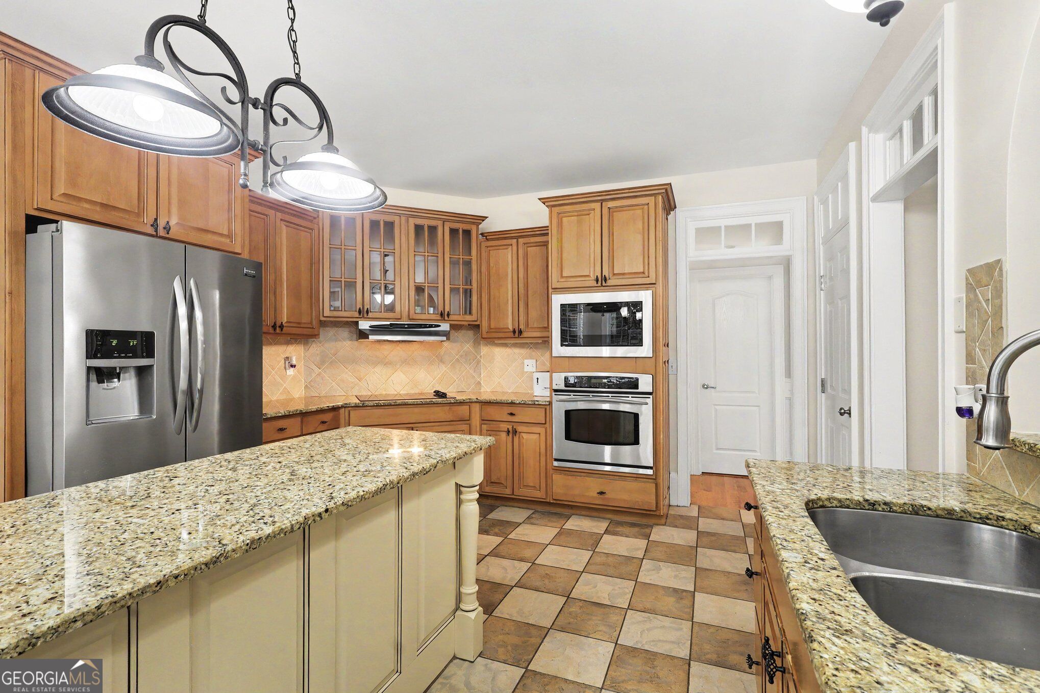 313 Fallstone Path Property Photo 10