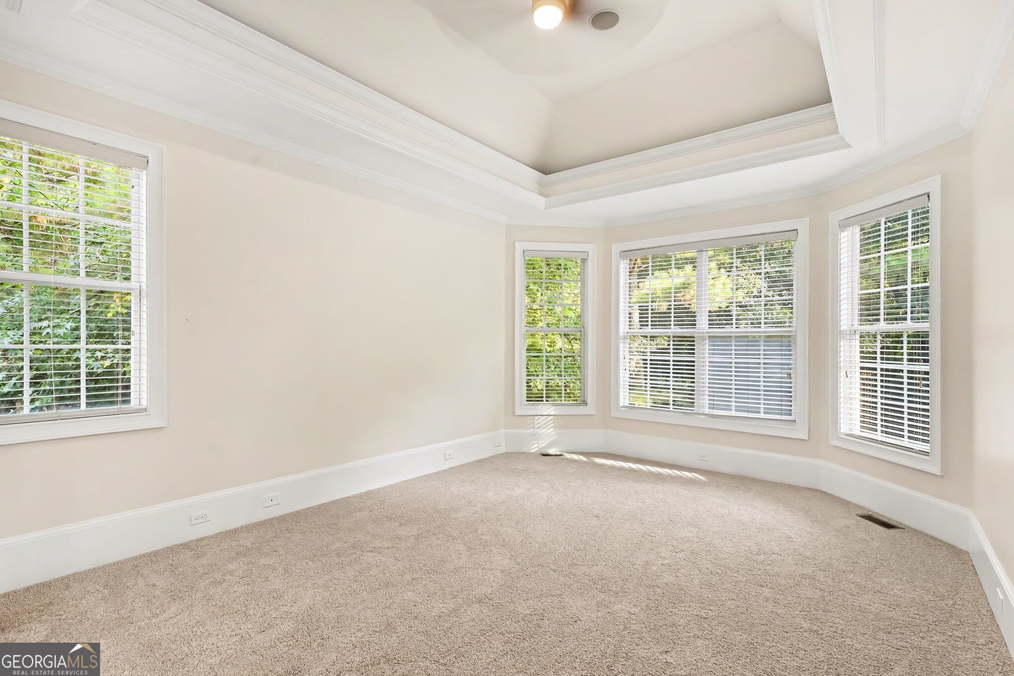 313 Fallstone Path Property Photo 14