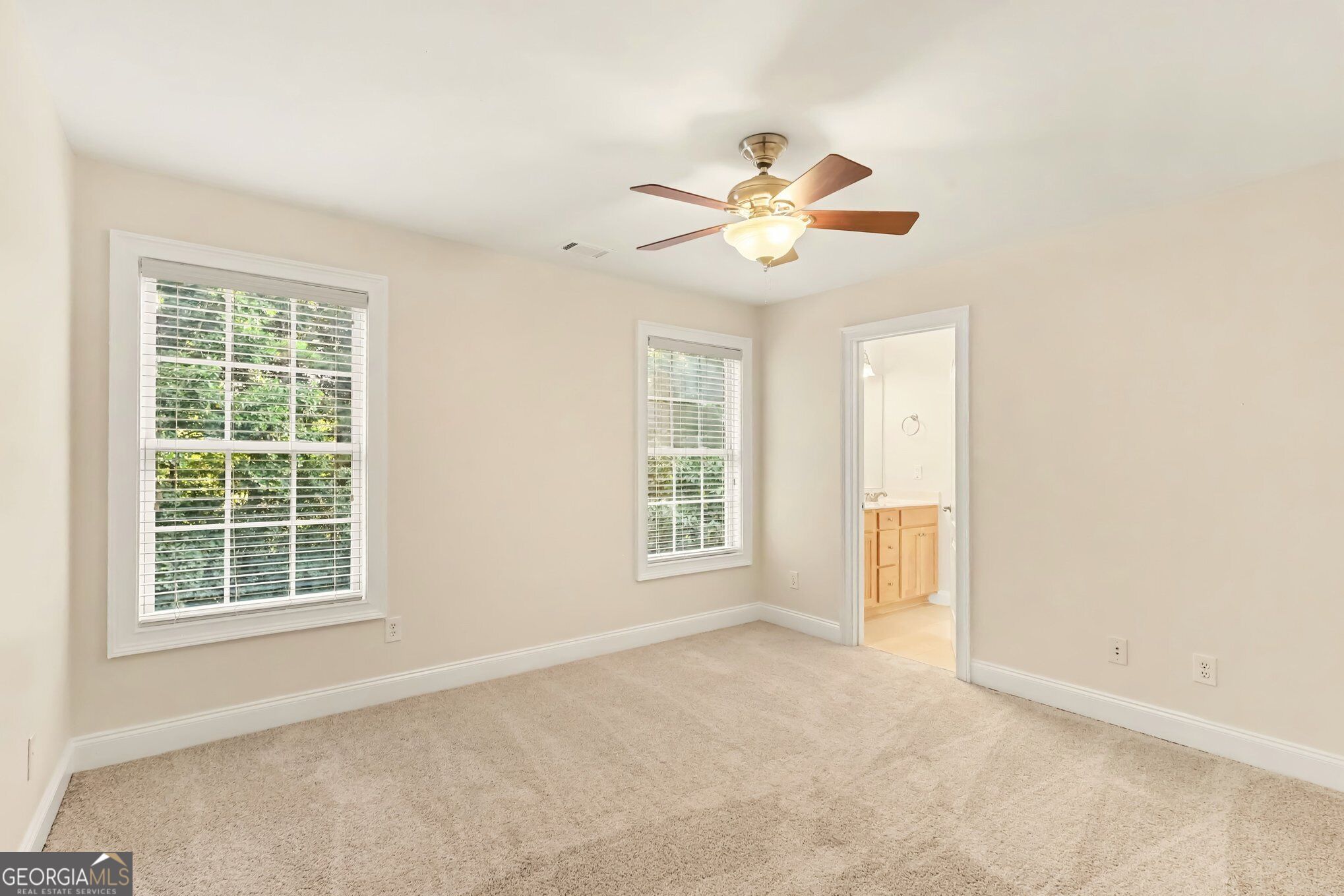 313 Fallstone Path Property Photo 18