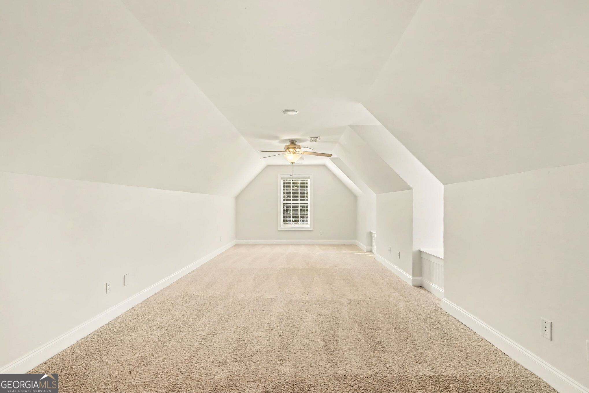 313 Fallstone Path Property Photo 23