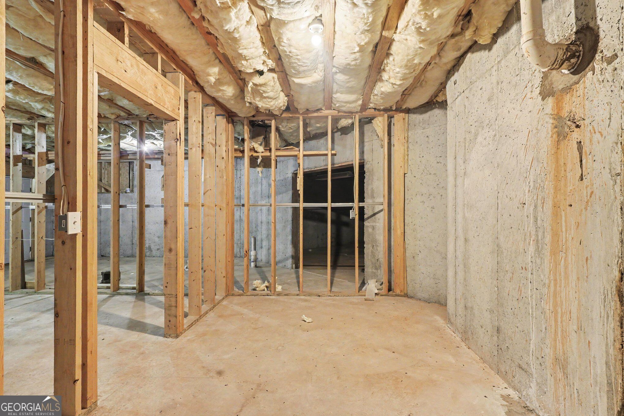313 Fallstone Path Property Photo 30