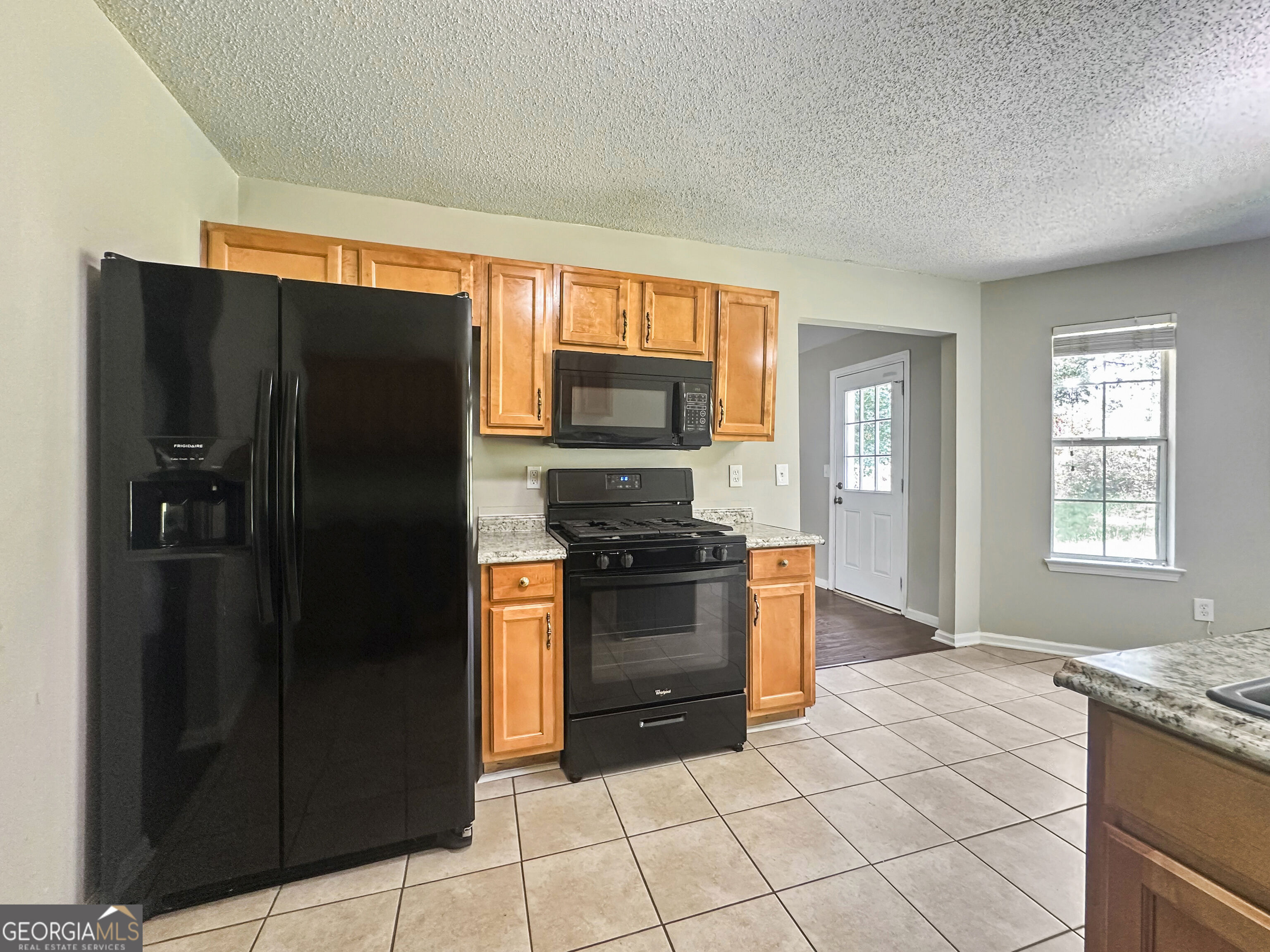 1017 Maris Lane Property Photo 7