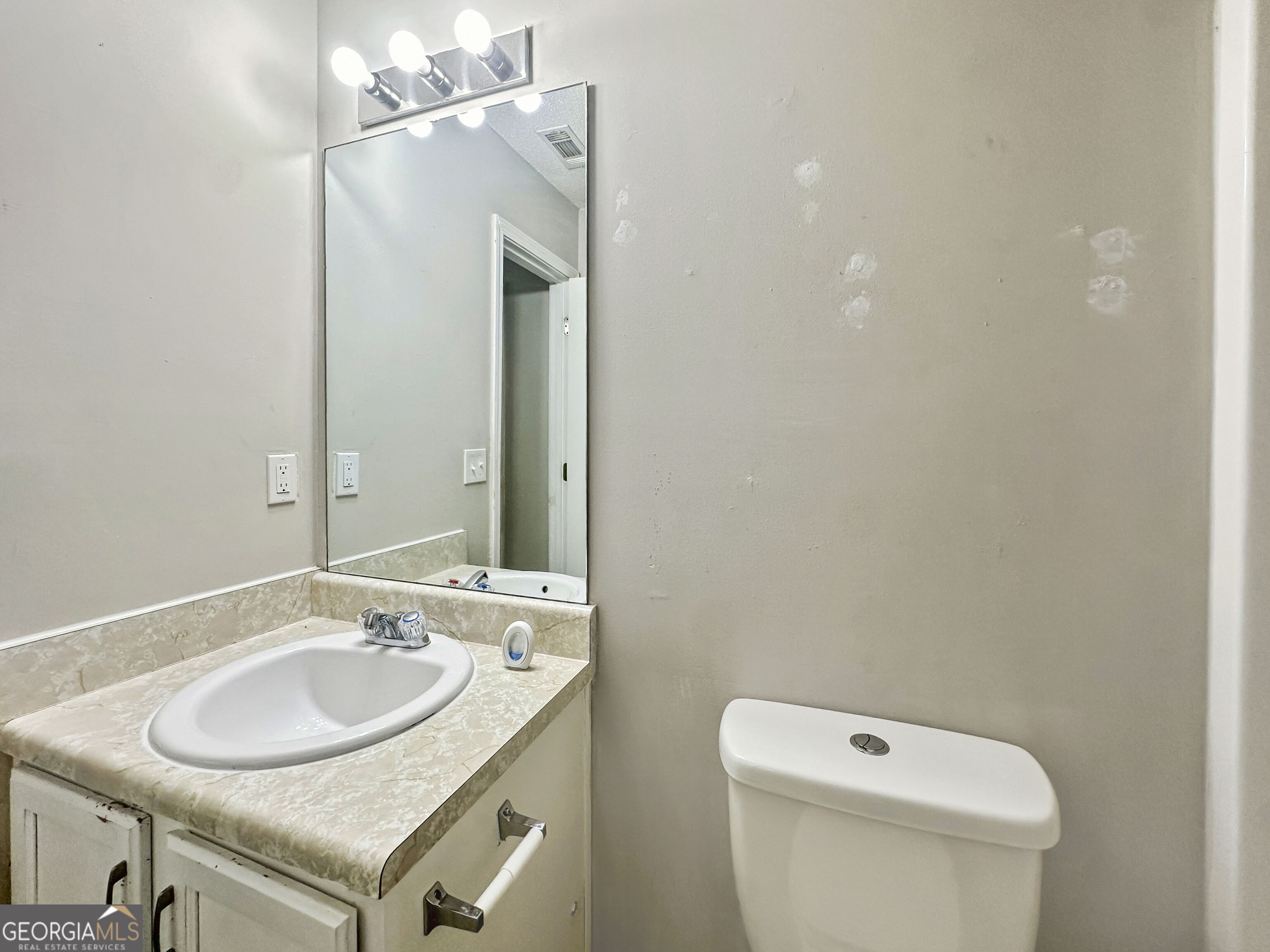 1017 Maris Lane Property Photo 18