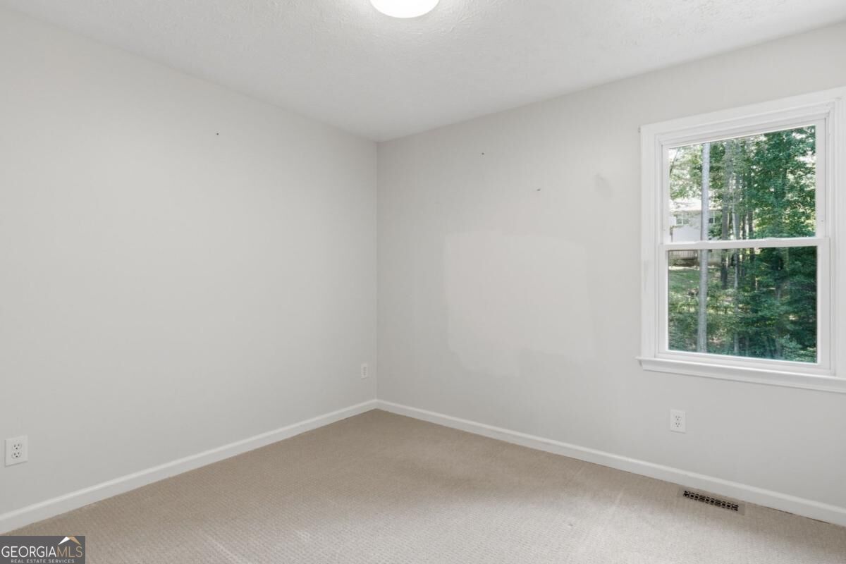 1003 Queensbury Run Property Photo 25