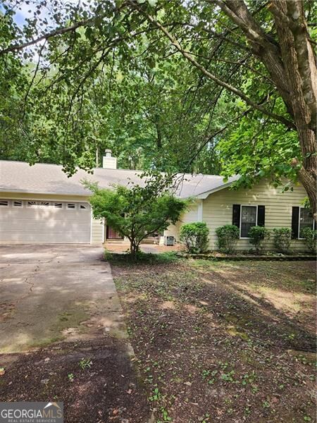 881 June Court Property Photo 1