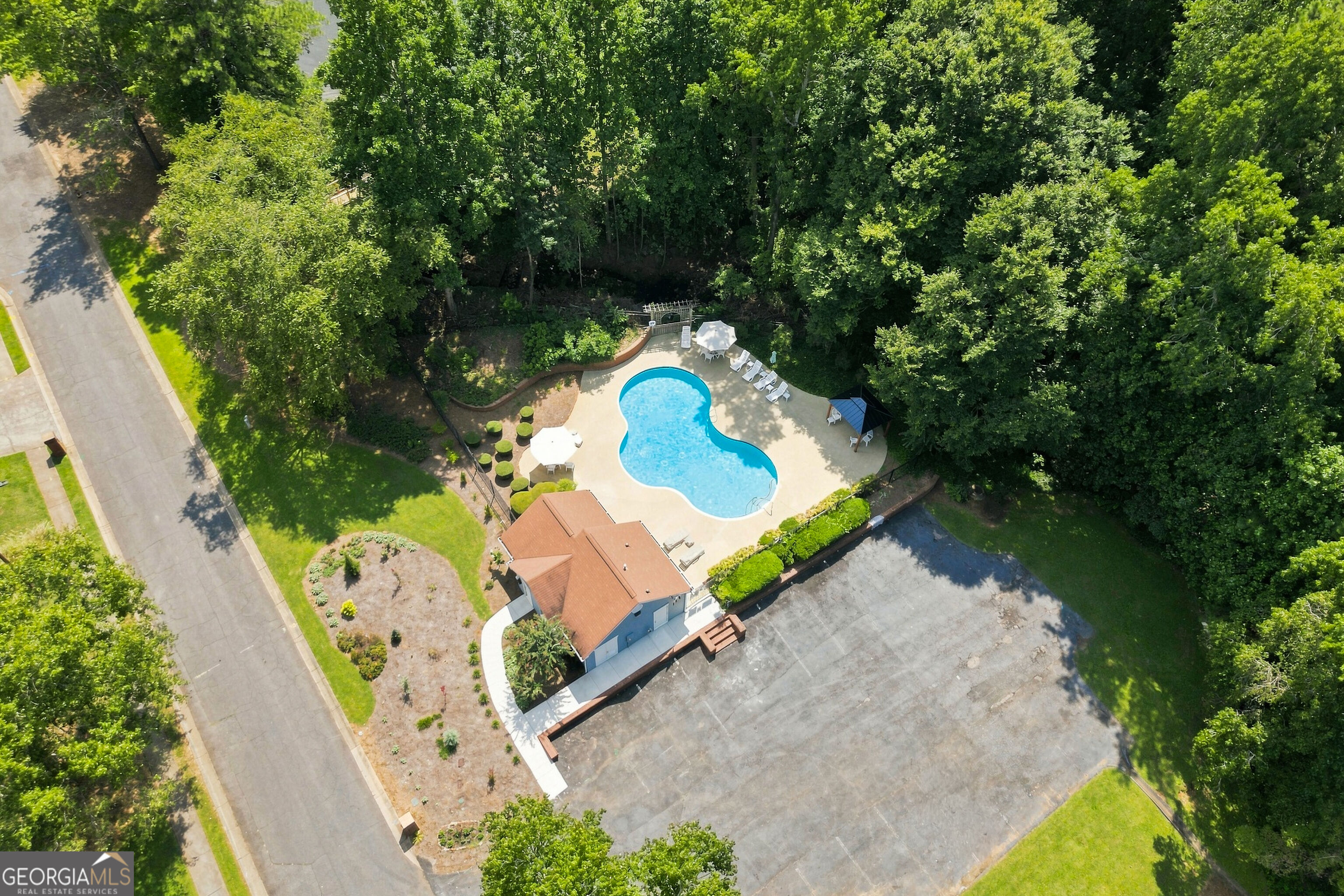4960 Niagara Drive Nw Property Photo 41