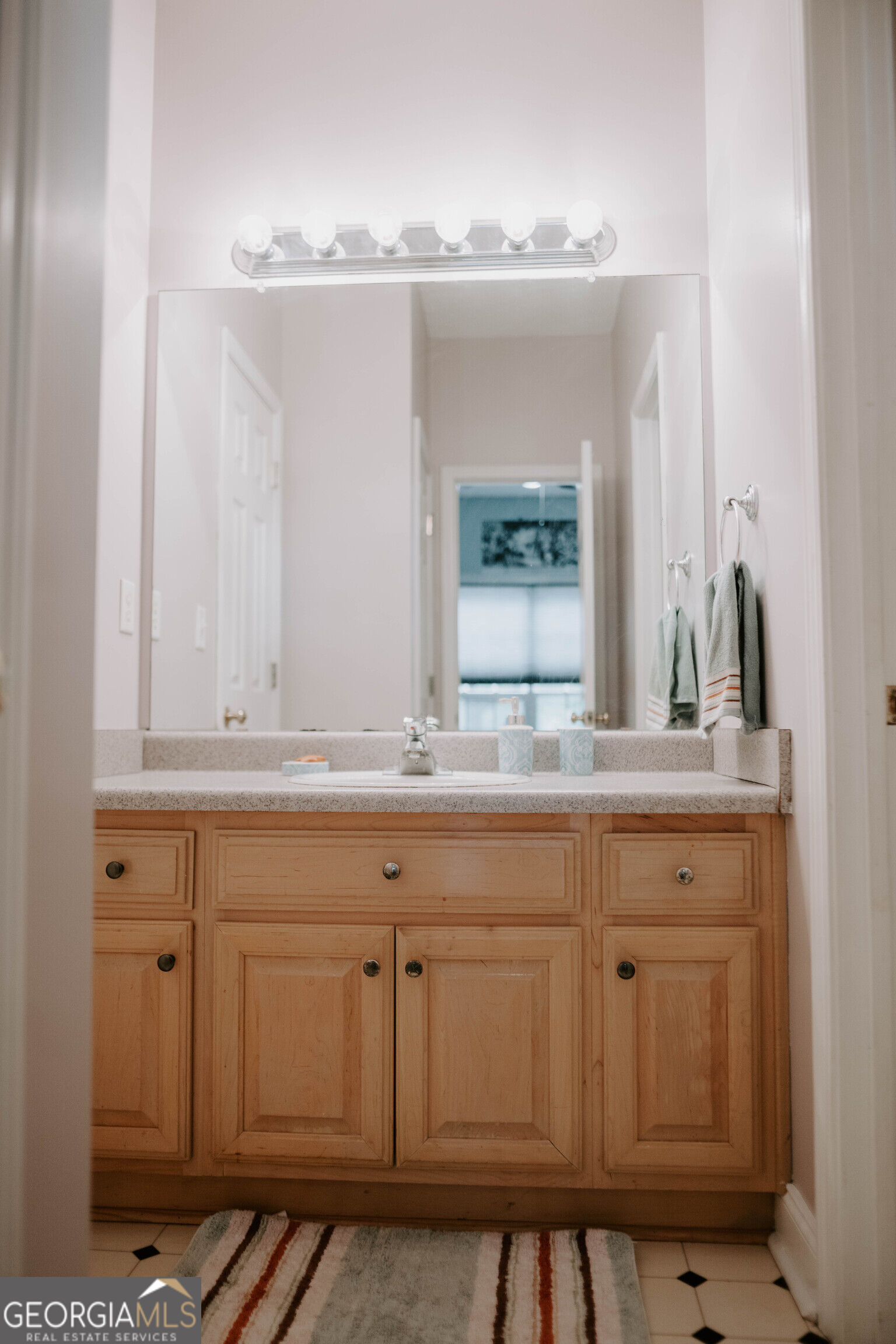 136 King Richard Drive Property Photo 12