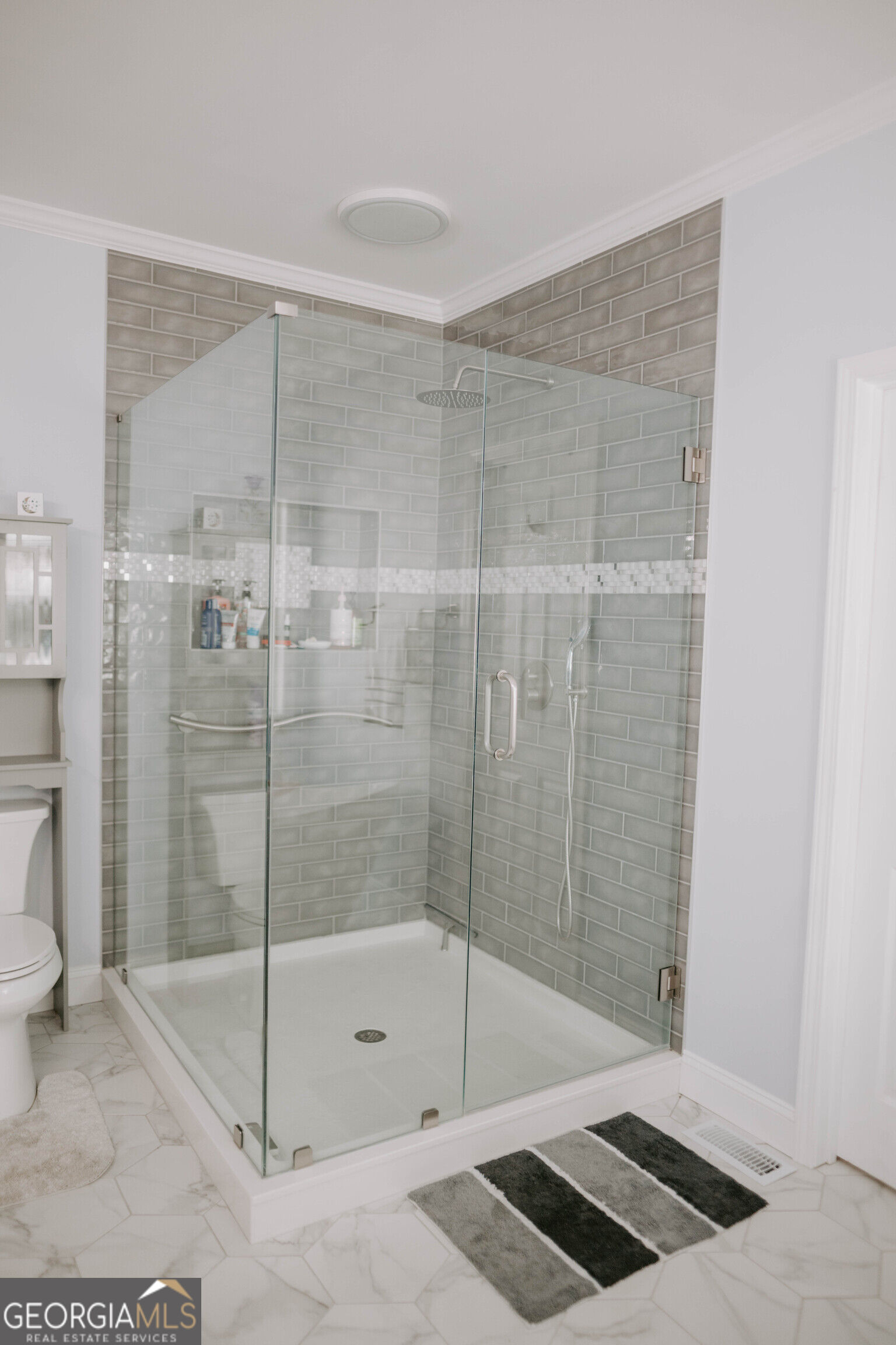 136 King Richard Drive Property Photo 38