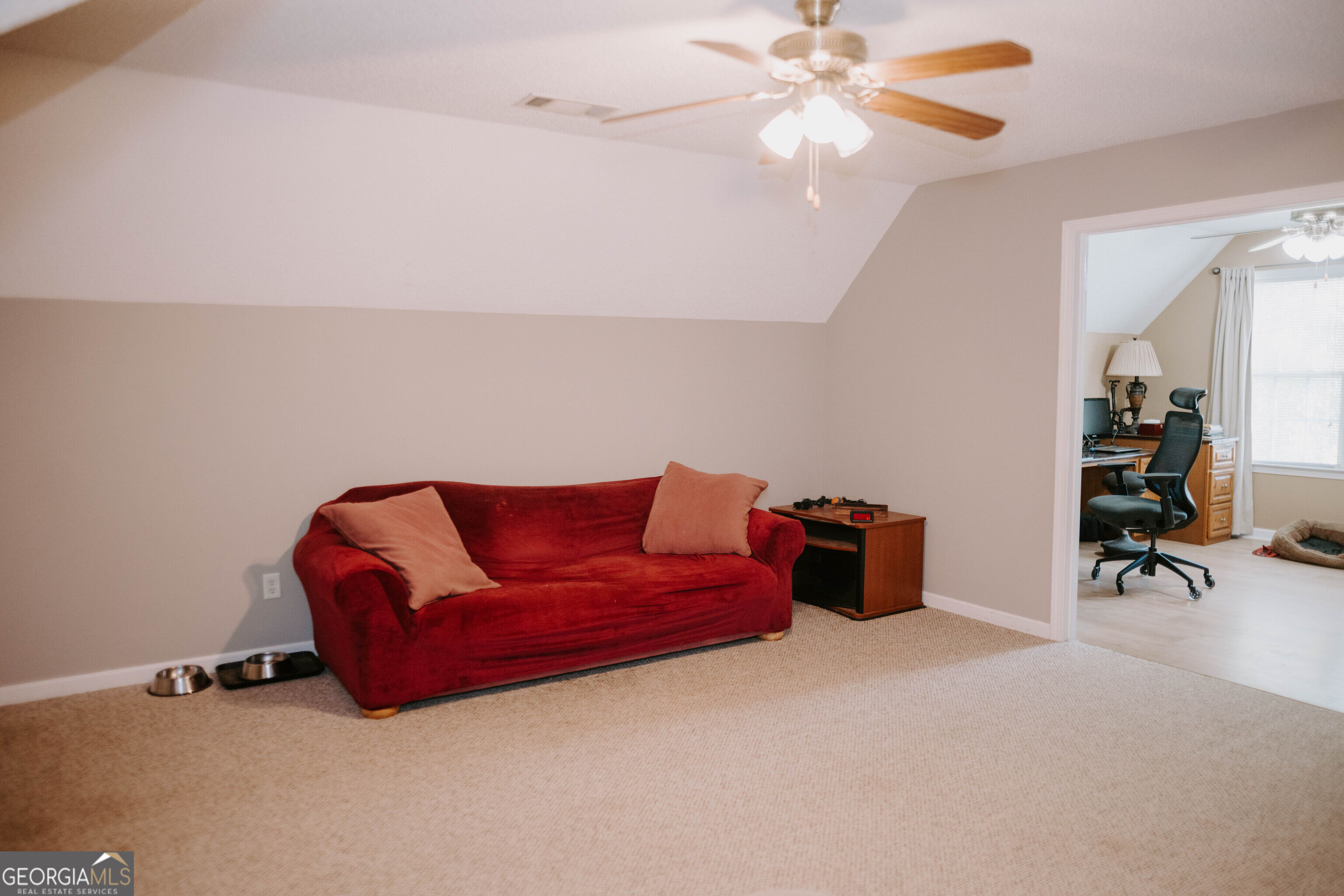 136 King Richard Drive Property Photo 44