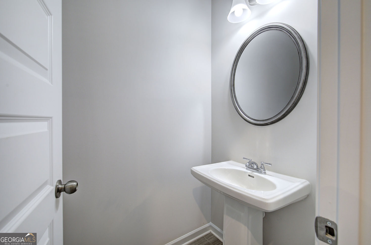 416 Perth Drive Property Photo 17