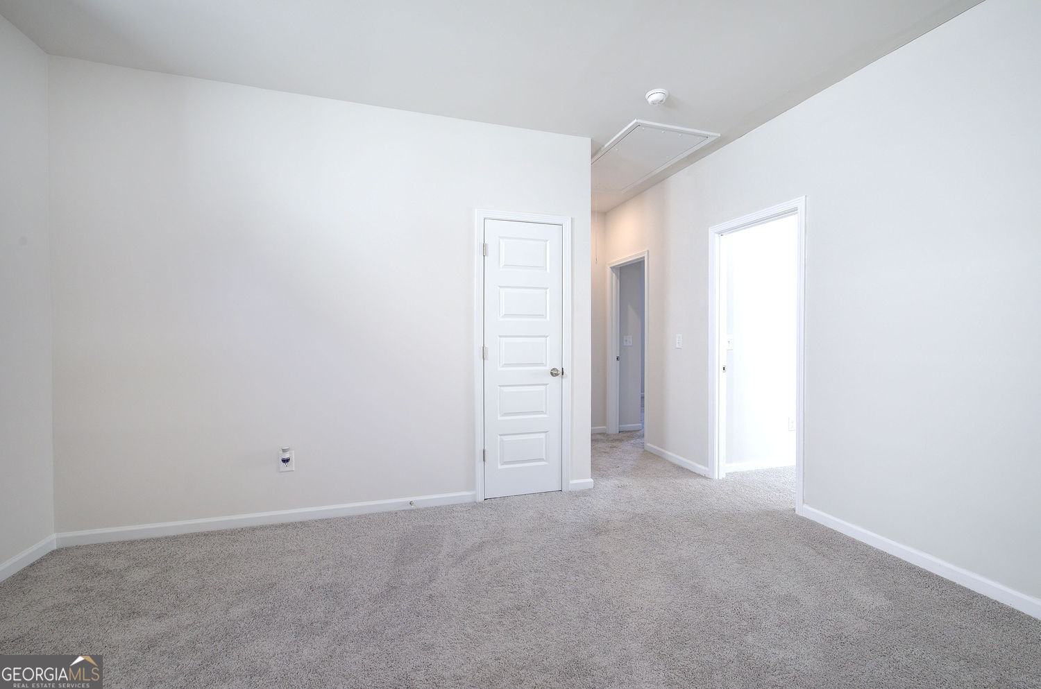 416 Perth Drive Property Photo 22