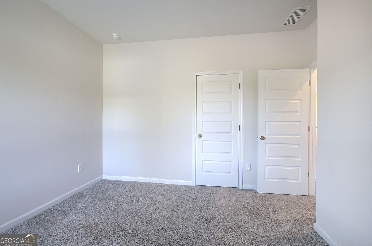 416 Perth Drive Property Photo 34