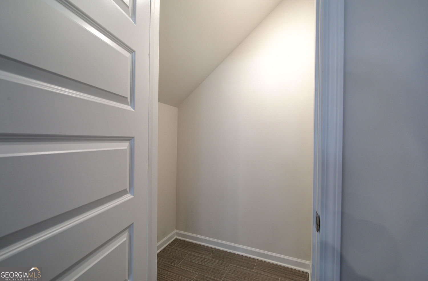 416 Perth Drive Property Photo 38