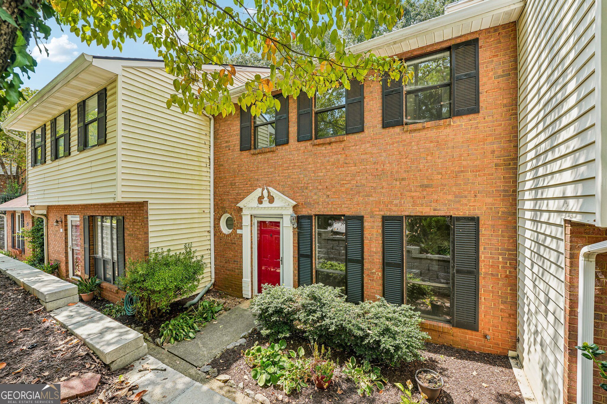 3190 Cape Circle