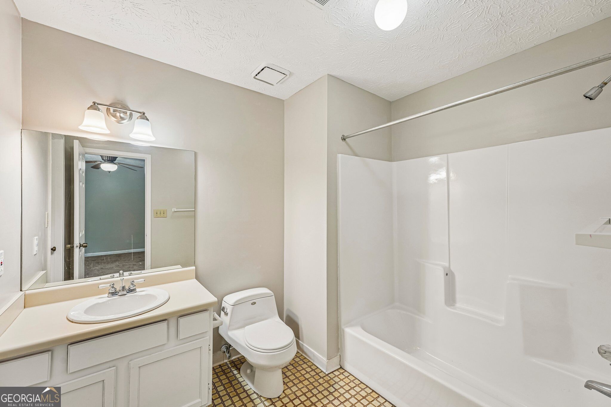 3190 Cape Circle Property Photo 14