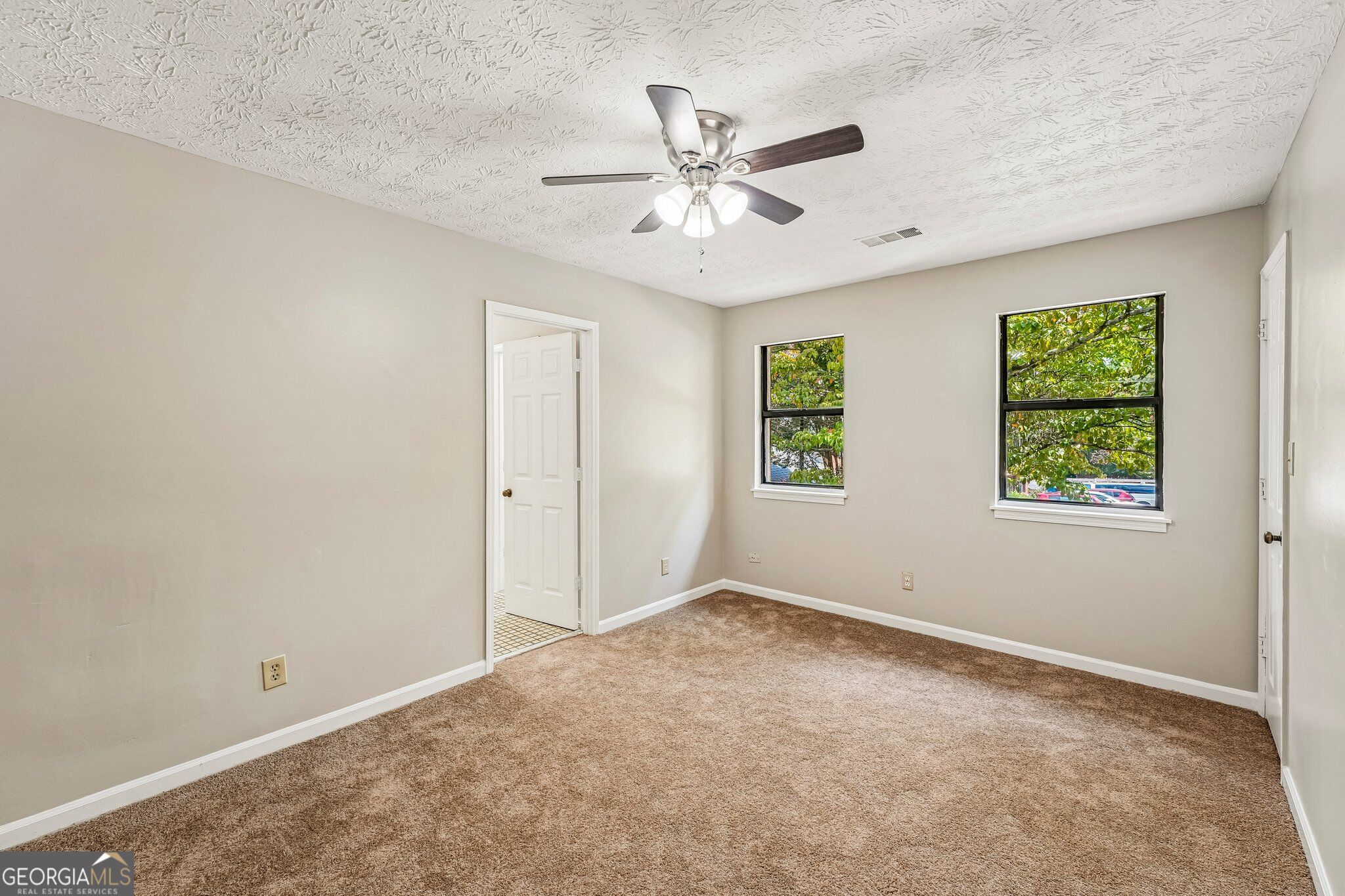 3190 Cape Circle Property Photo 16
