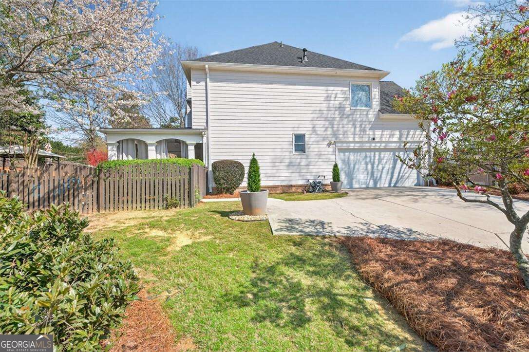 1710 Winter Jasmine Drive Property Photo 2