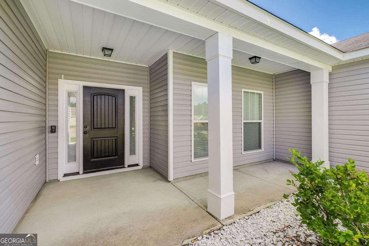 123 Thoroughbred Drive Property Photo 3