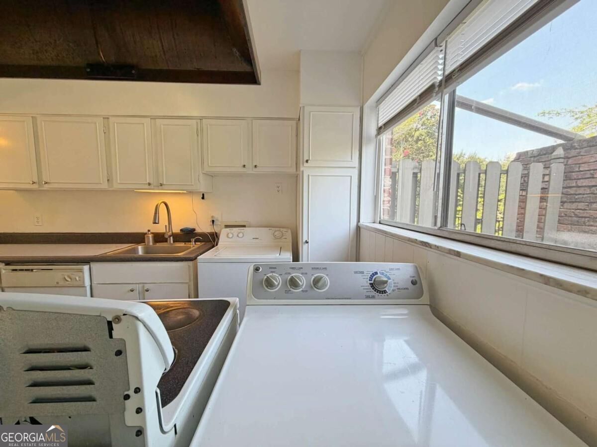 3079 Colonial Way # B Property Photo 12