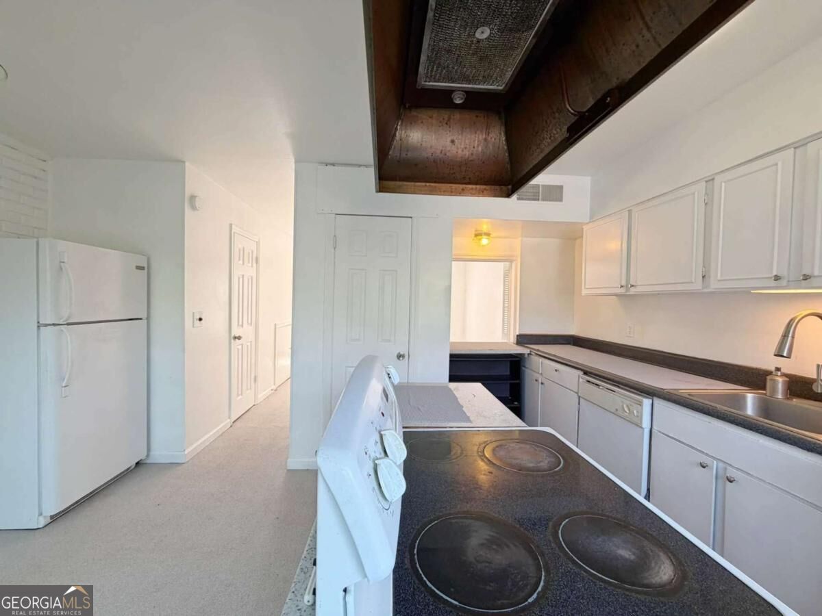 3079 Colonial Way # B Property Photo 13