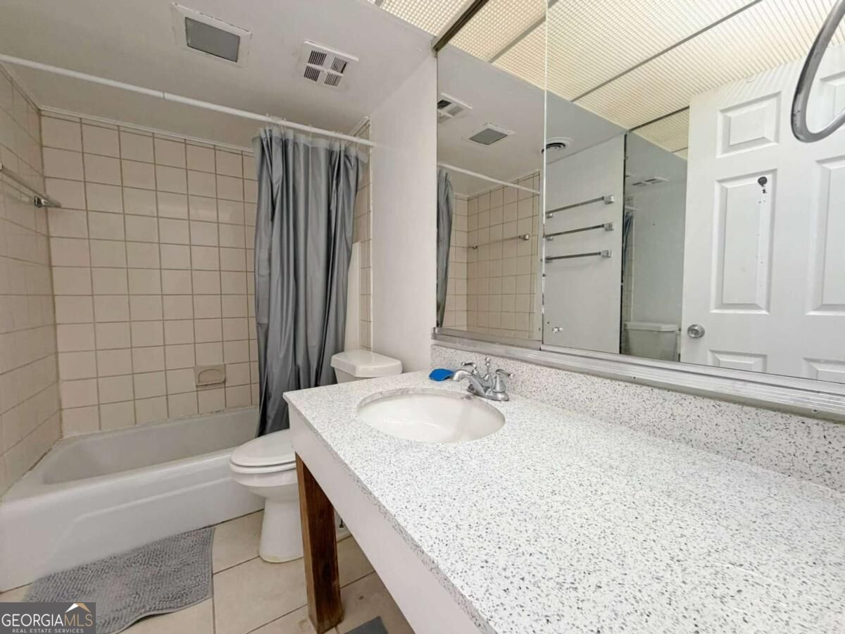 3079 Colonial Way # B Property Photo 23