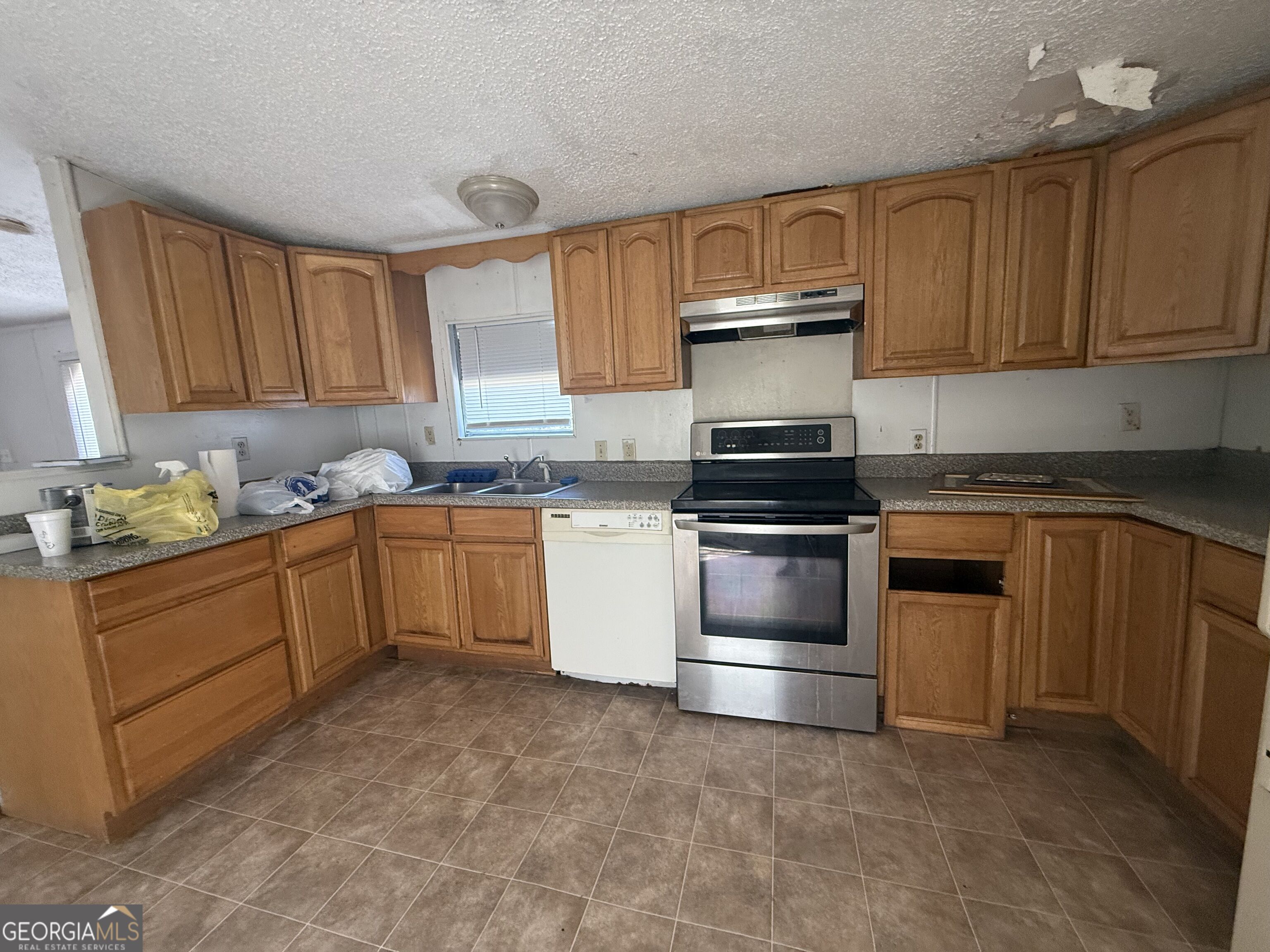 72 48 Burns Drive Property Photo 11
