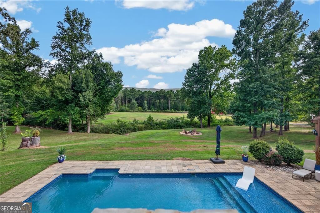 456 E Valley Road Ne Property Photo 11