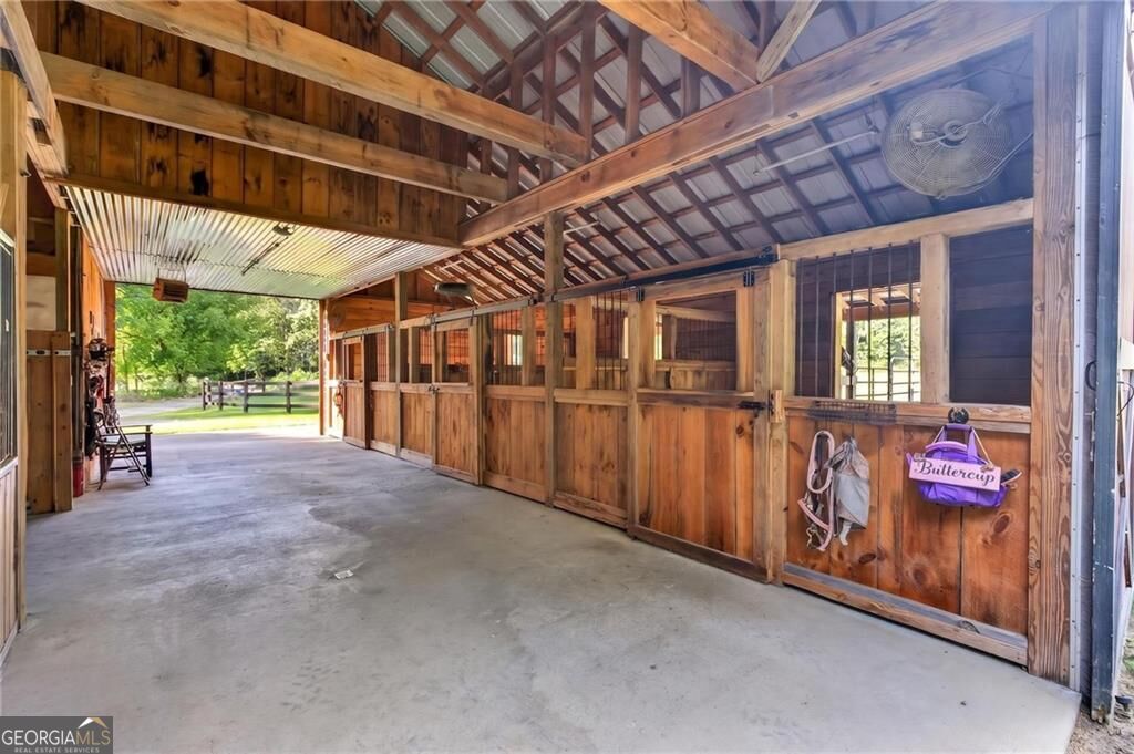 456 E Valley Road Ne Property Photo 36