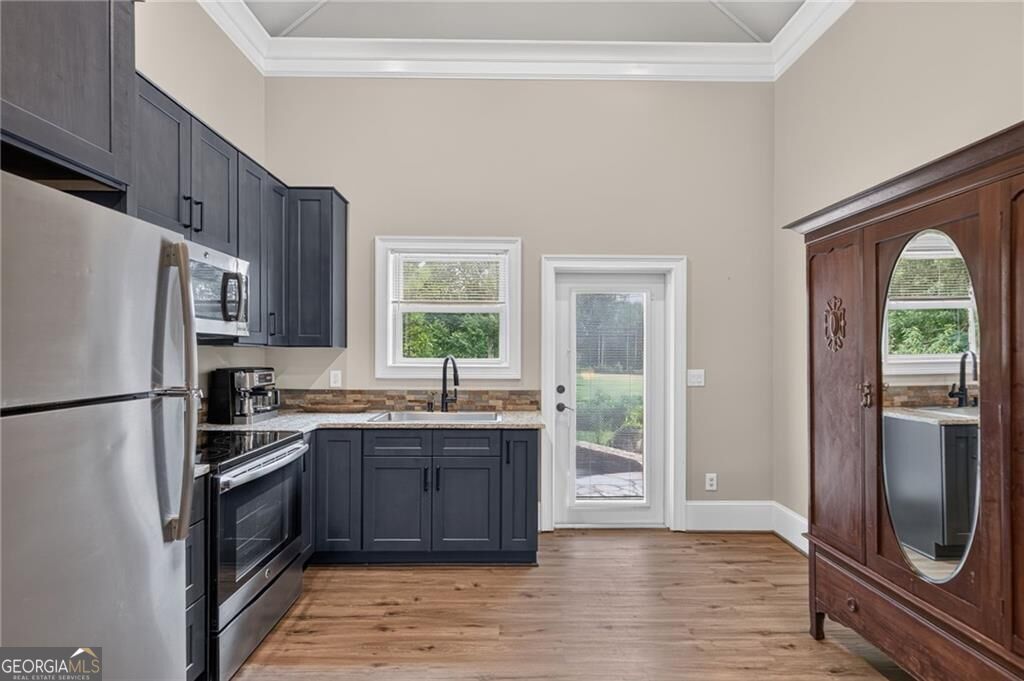 456 E Valley Road Ne Property Photo 48