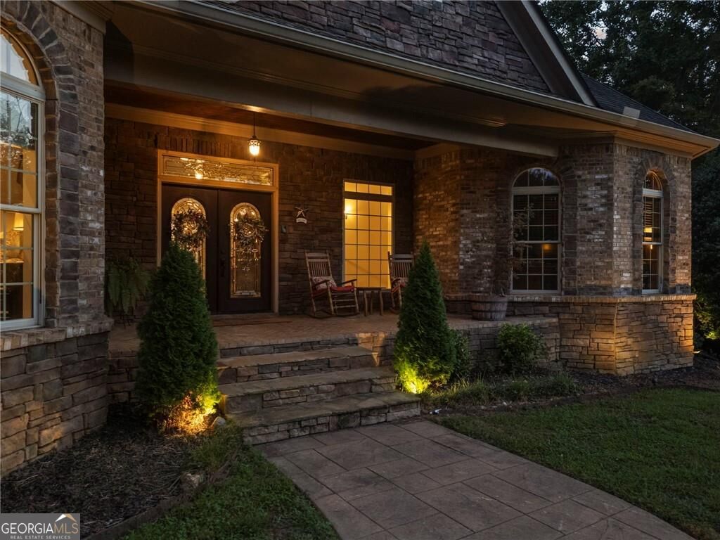 456 E Valley Road Ne Property Photo 52