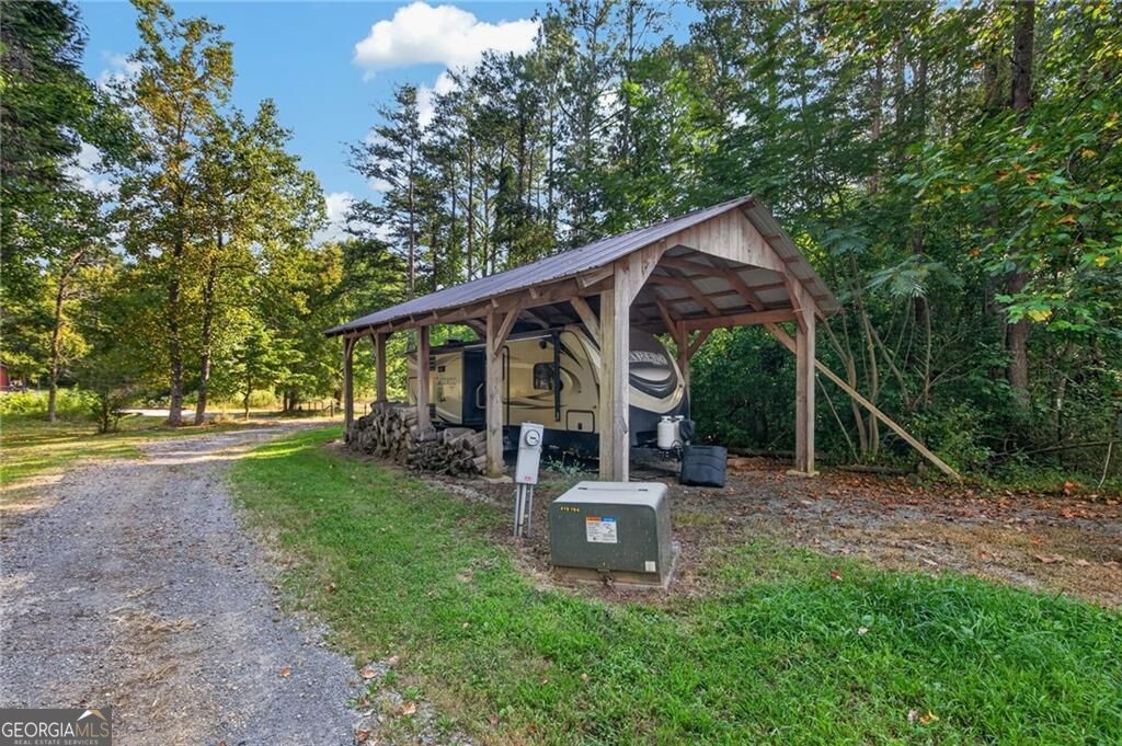 456 E Valley Road Ne Property Photo 61