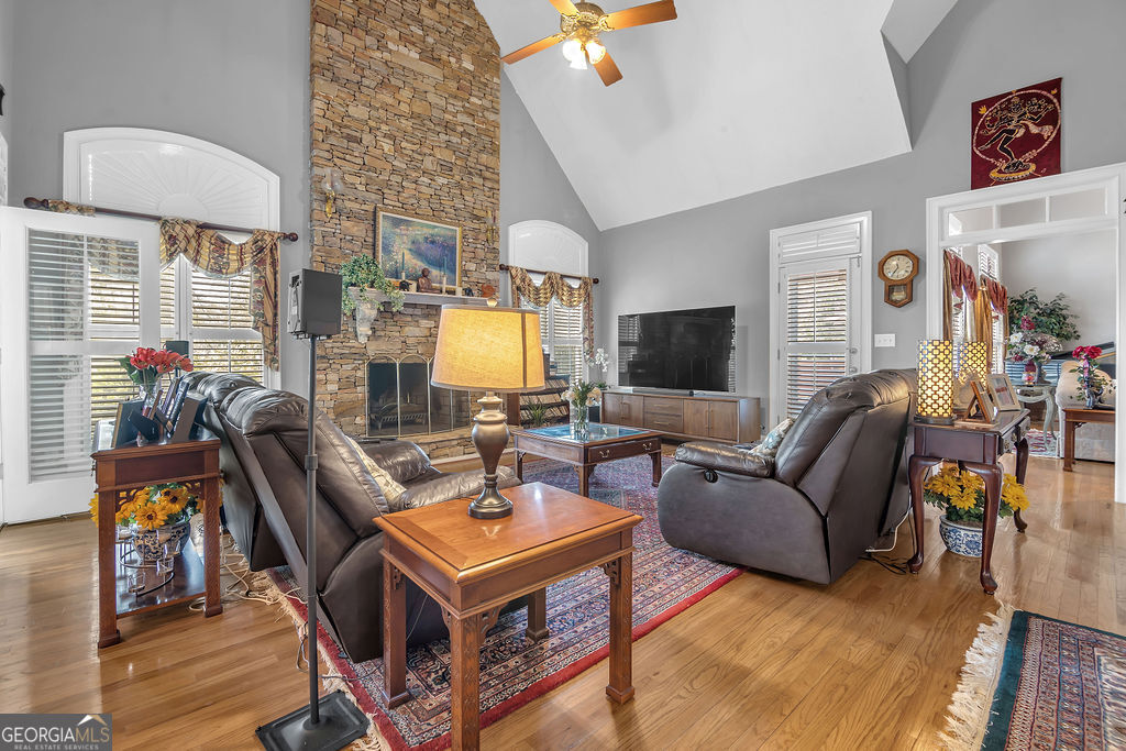 3129 Pier I Property Photo 31