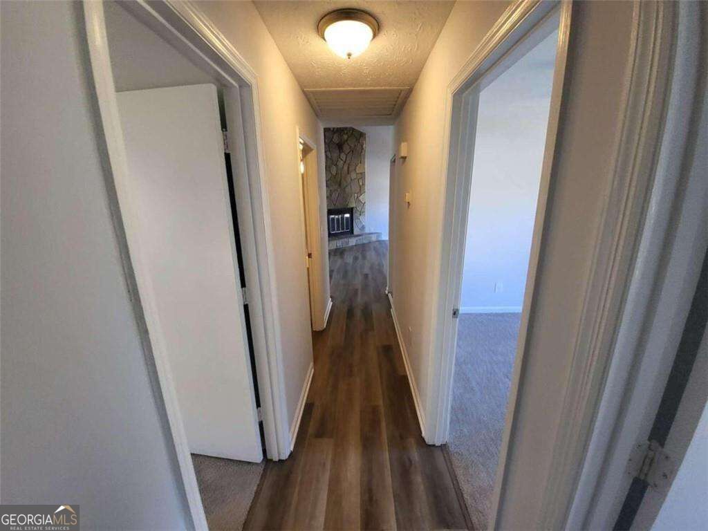 915 Fox Valley Court Property Photo 10