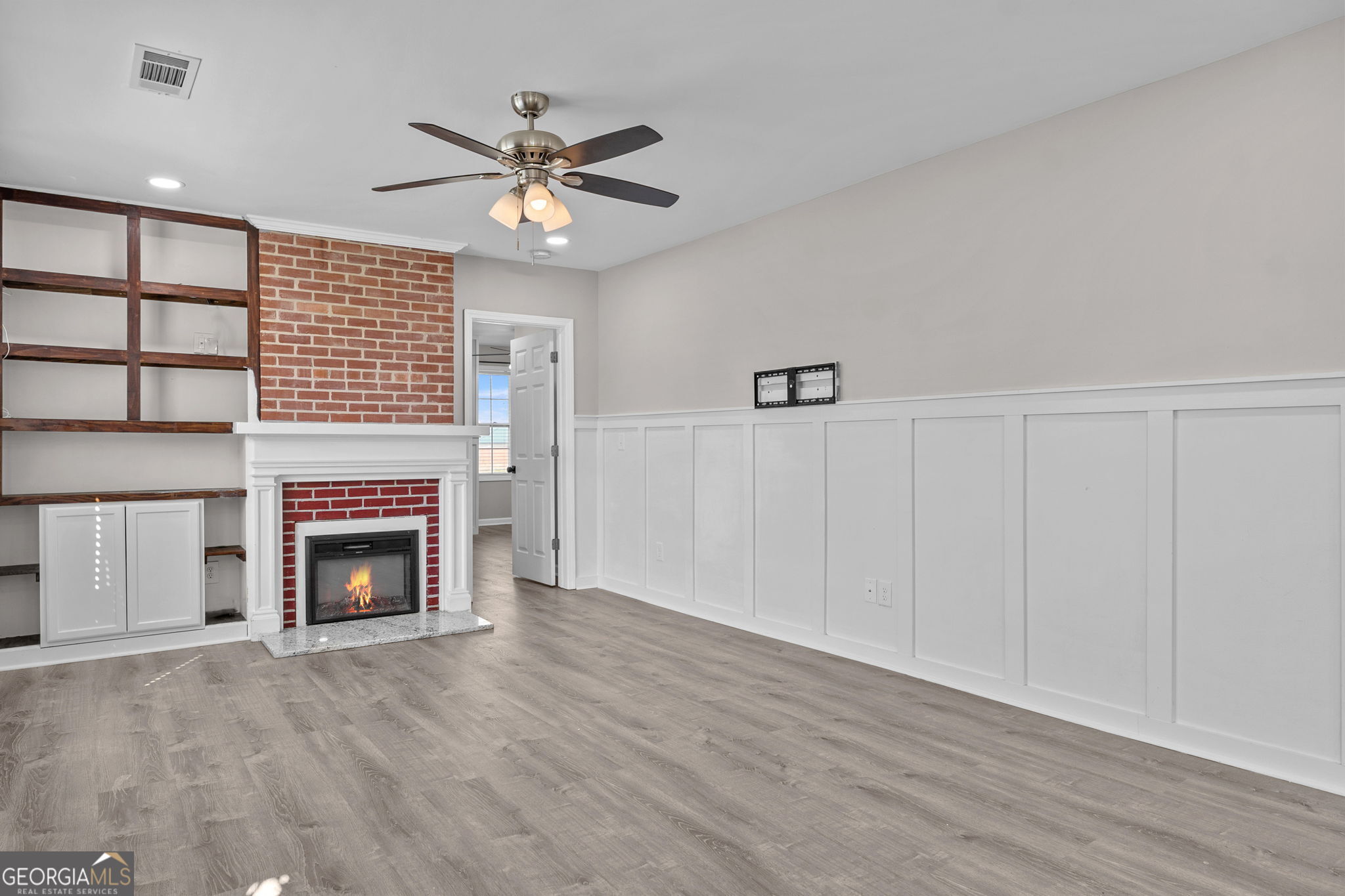 261 Lagrange Street Property Photo 8