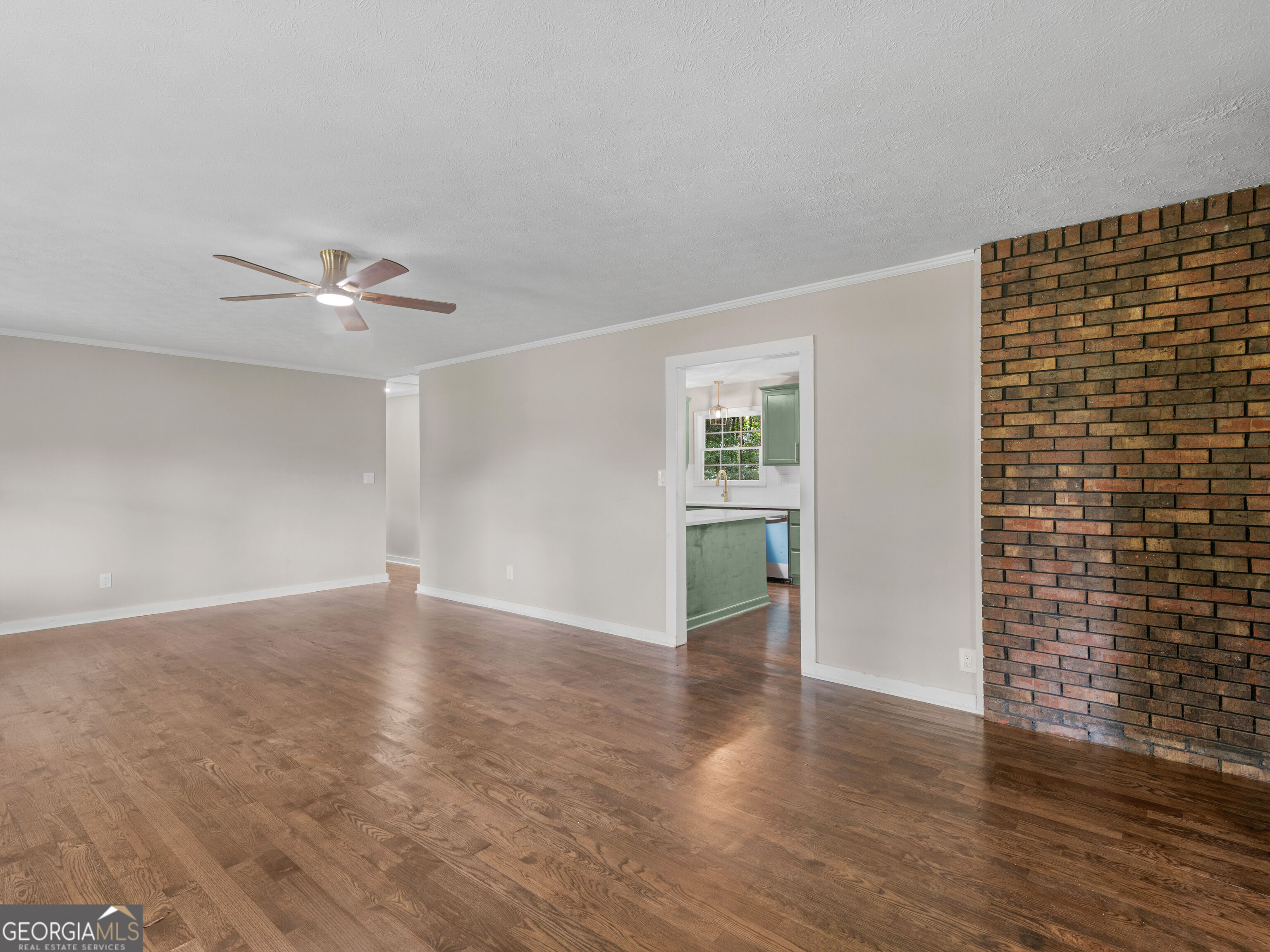 2172 Garner Road Property Photo 4
