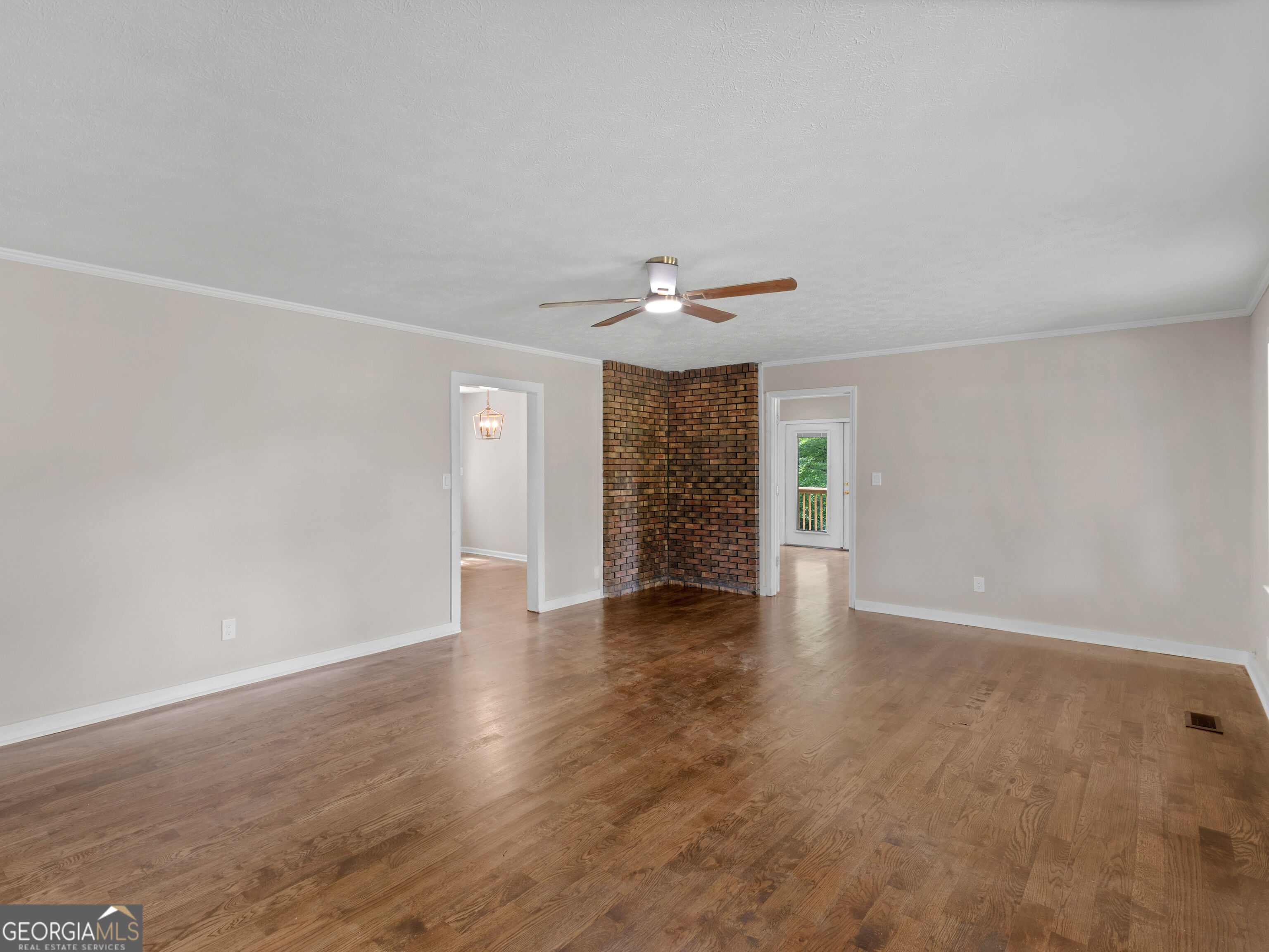 2172 Garner Road Property Photo 7