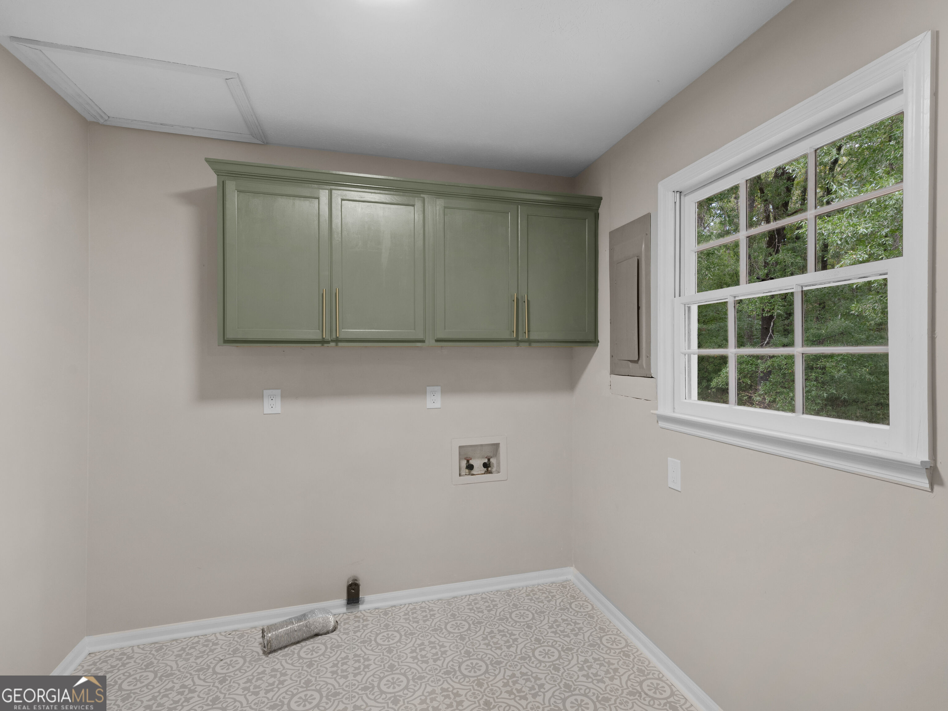 2172 Garner Road Property Photo 15