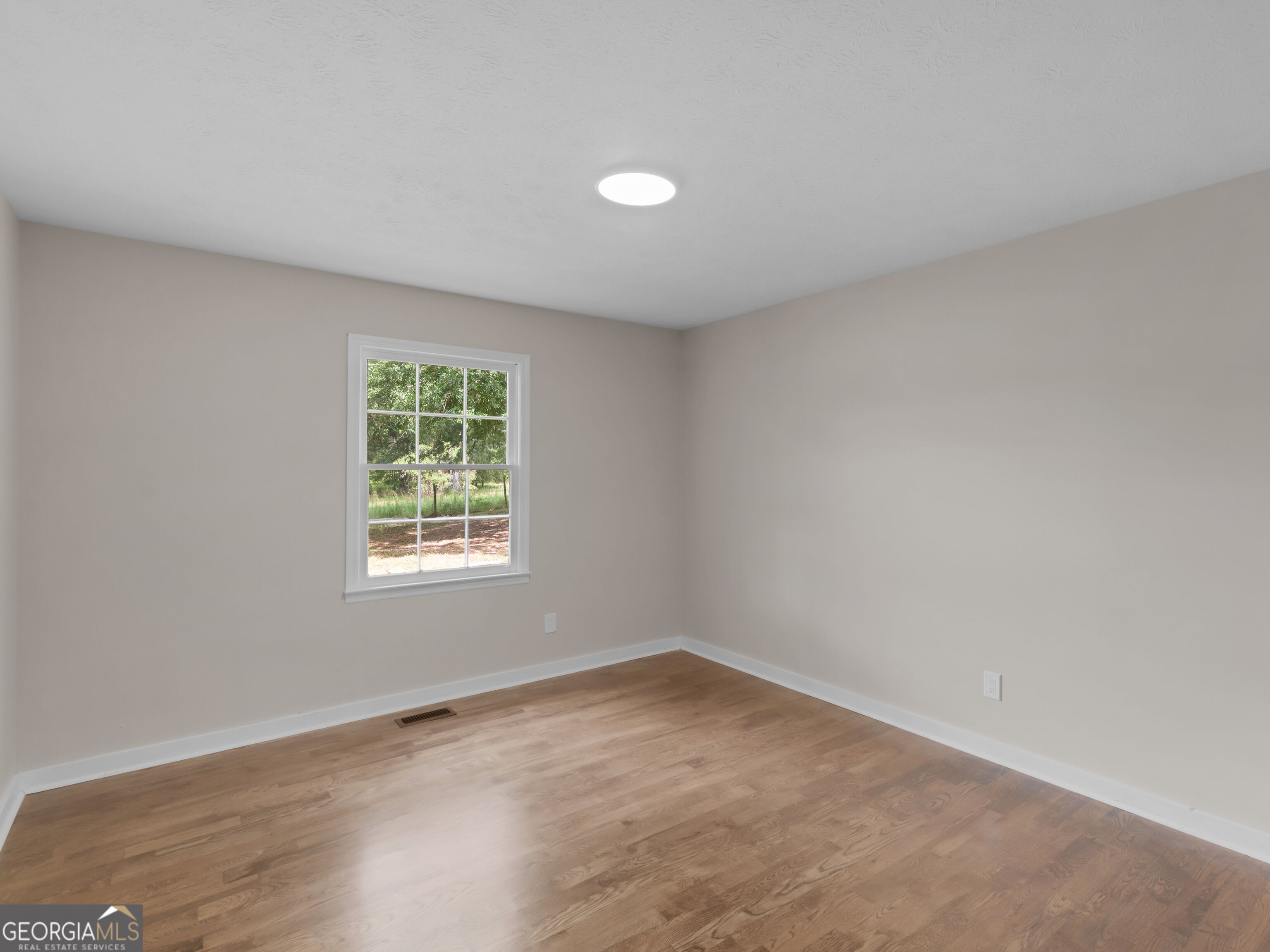 2172 Garner Road Property Photo 23
