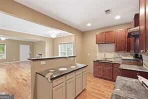 42 Weyman Avenue Sw Property Photo 6