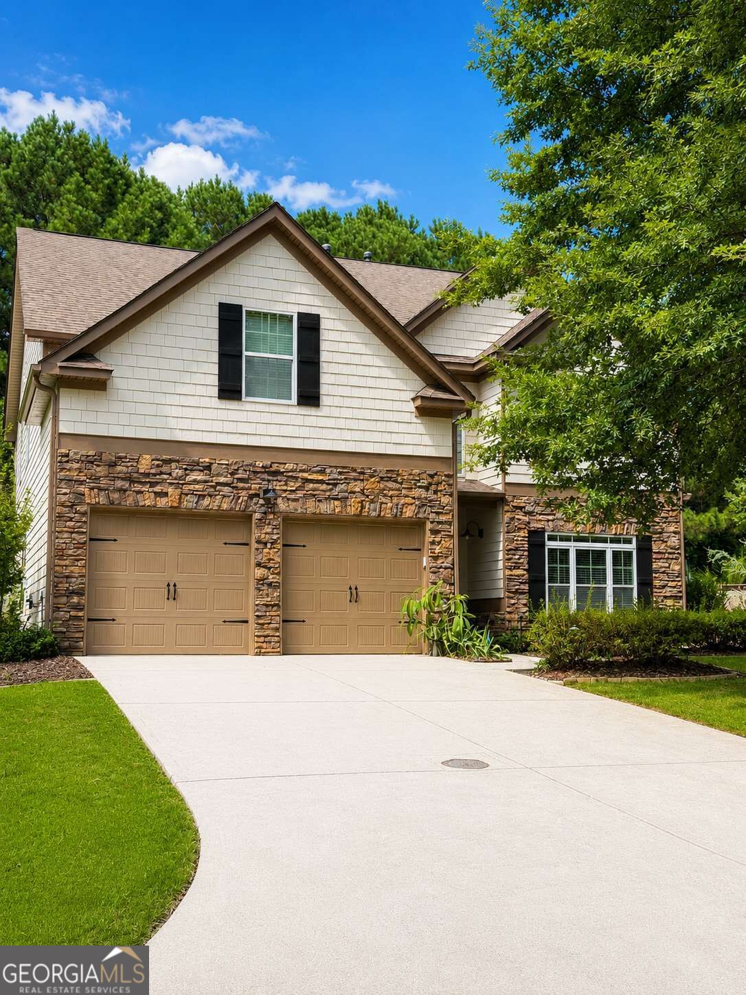 3920 Hunters Walk Way Property Photo 1