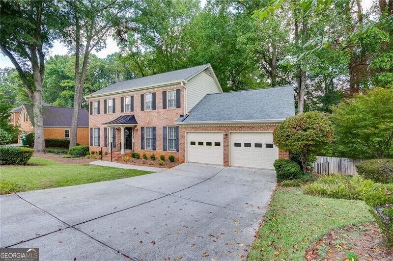 766 Chesterfield Drive Property Photo 2