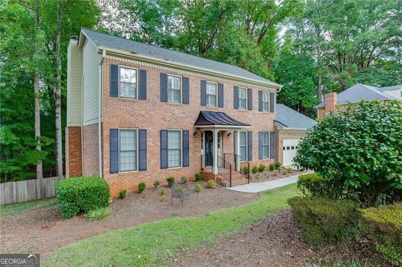 766 Chesterfield Drive Property Photo 3