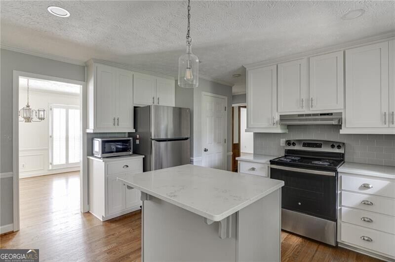 766 Chesterfield Drive Property Photo 17