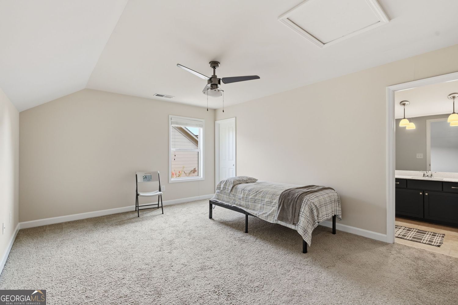7565 Scarlet Drive Property Photo 29